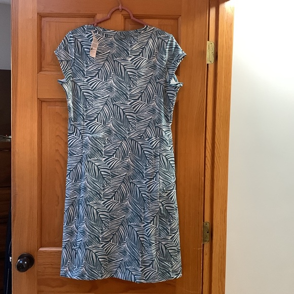 NWT LL Bean Fitness Dress - Size M - Picture 5 of 5